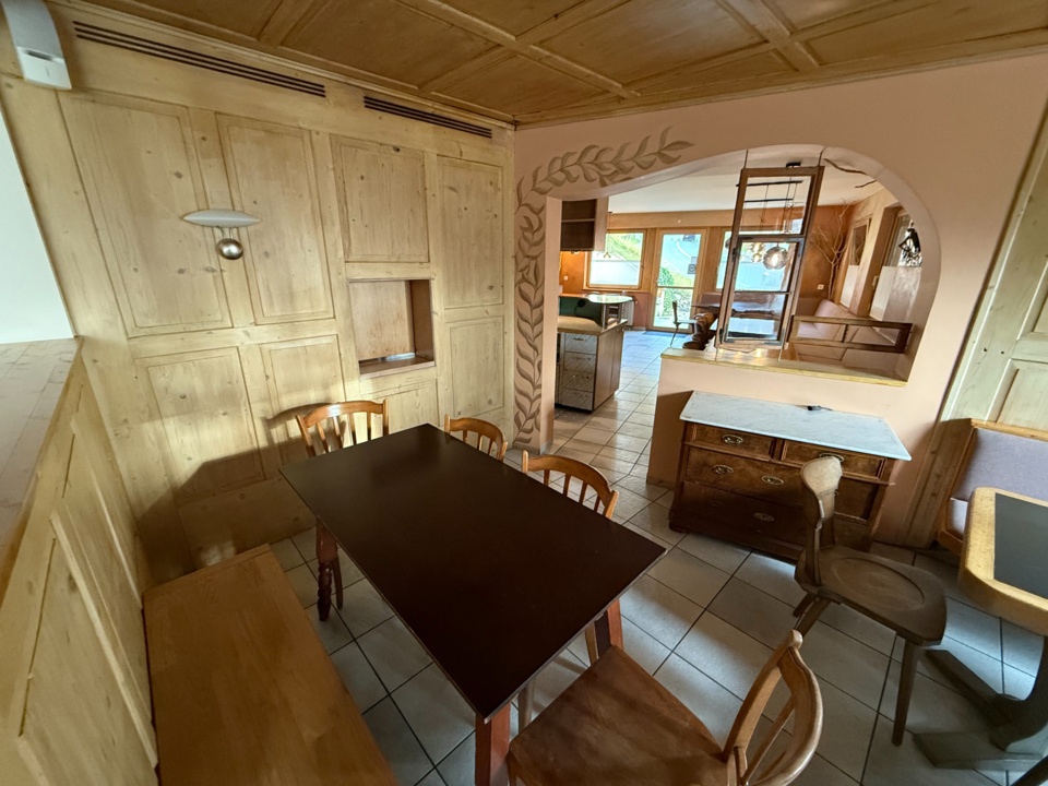 Restaurant "Heusträffl" mit Bar, 9497 Triesenberg
